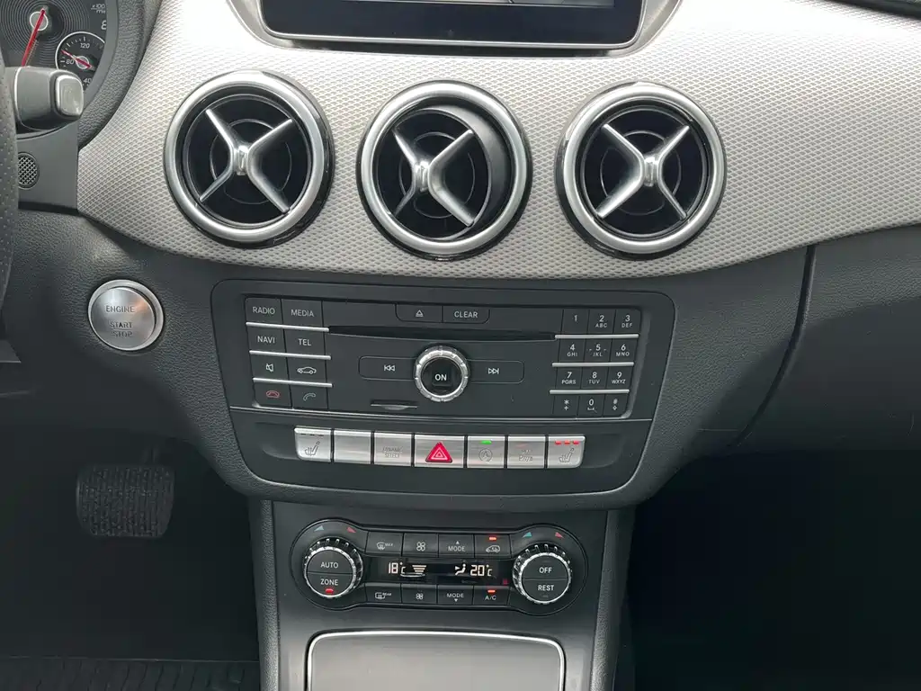 Mercedes-Benz B-Class — миниатюра 16