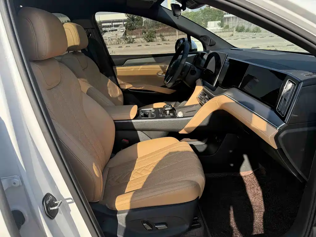 BYD L DM-i — миниатюра 12
