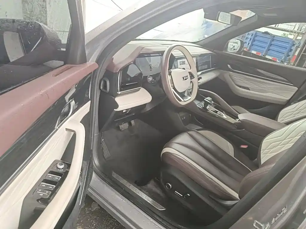 Geely Xingyue L — миниатюра 16