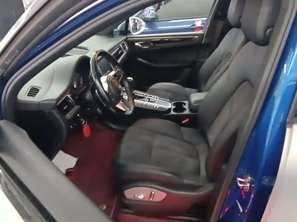 Porsche Macan — миниатюра 15