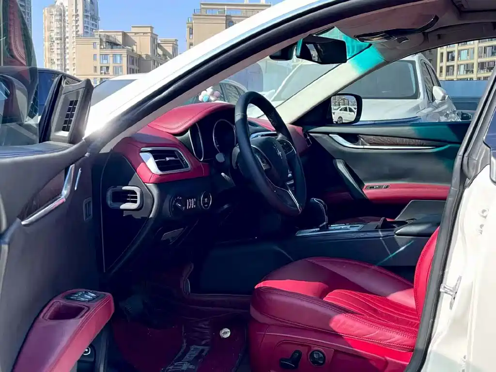 Maserati Ghibli — миниатюра 4