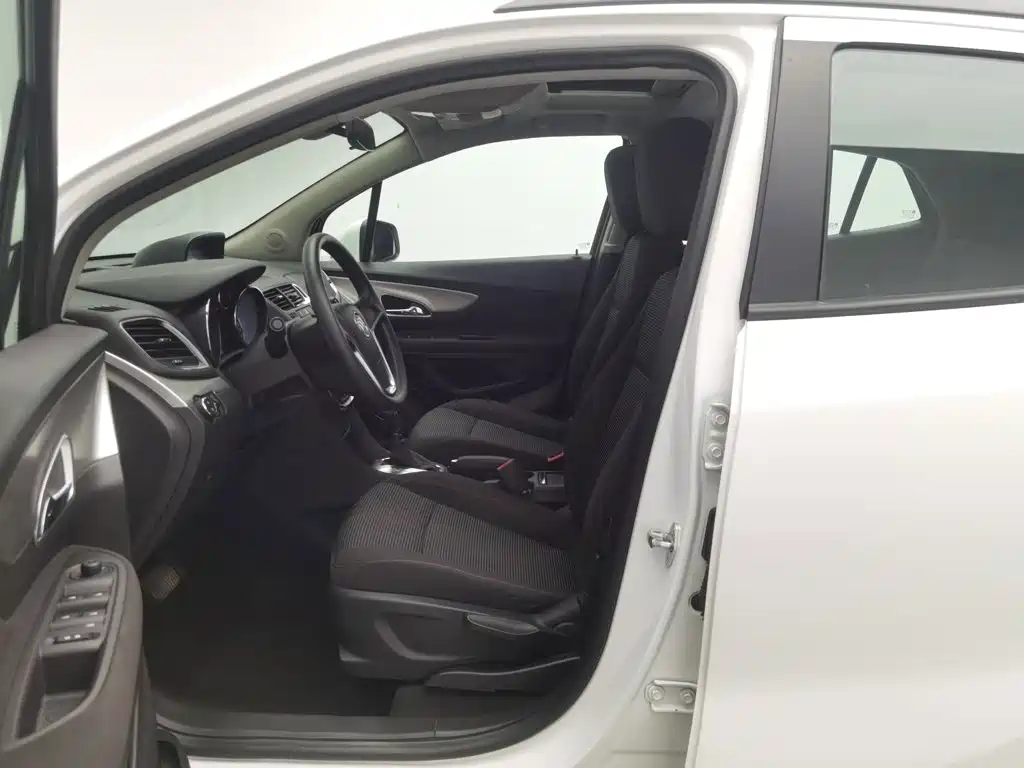 Buick Encore — миниатюра 10