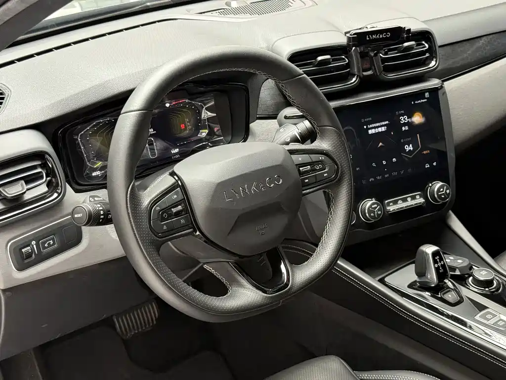 Lynk & Co 03 — миниатюра 7