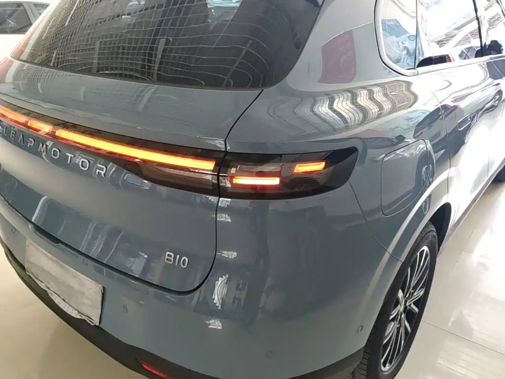 Leapmotor Leapmotor B10 — миниатюра 8