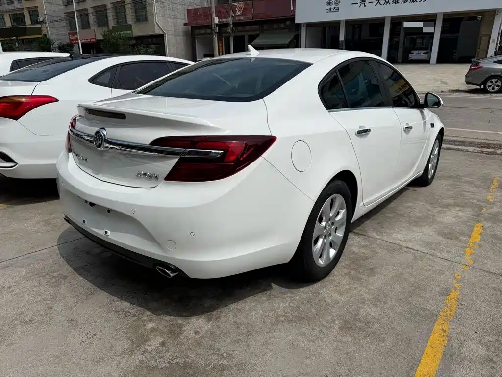 Buick Regal — миниатюра 4