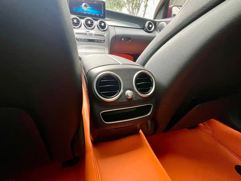 Mercedes-Benz C-Class — миниатюра 18