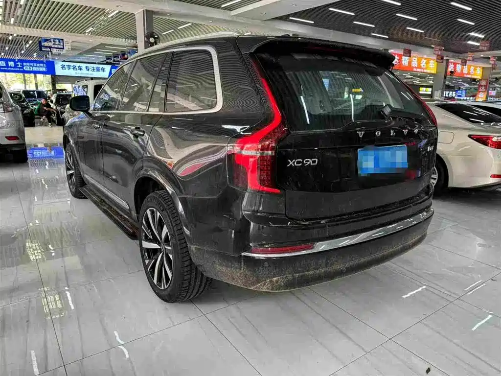 Volvo XC90 2025 B6 Luxury 6 мест