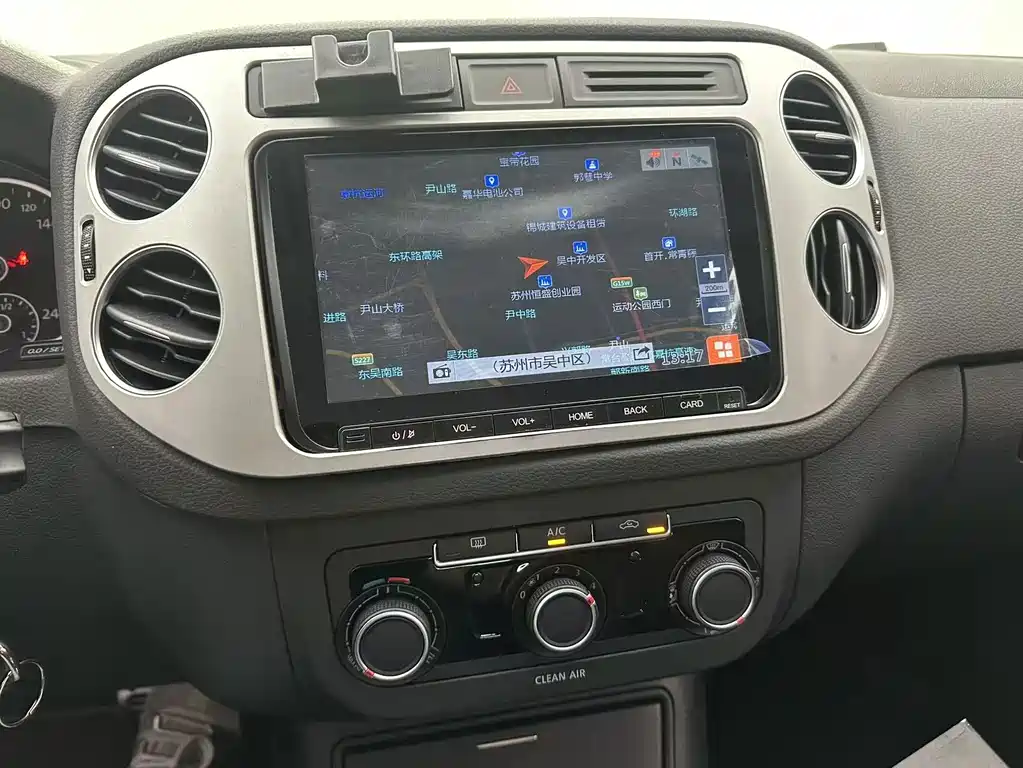 Volkswagen Tiguan — миниатюра 15