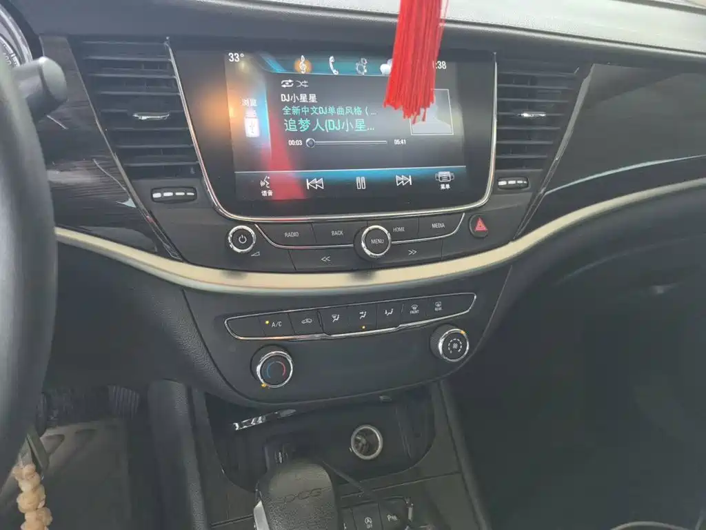 Buick Verano — миниатюра 14
