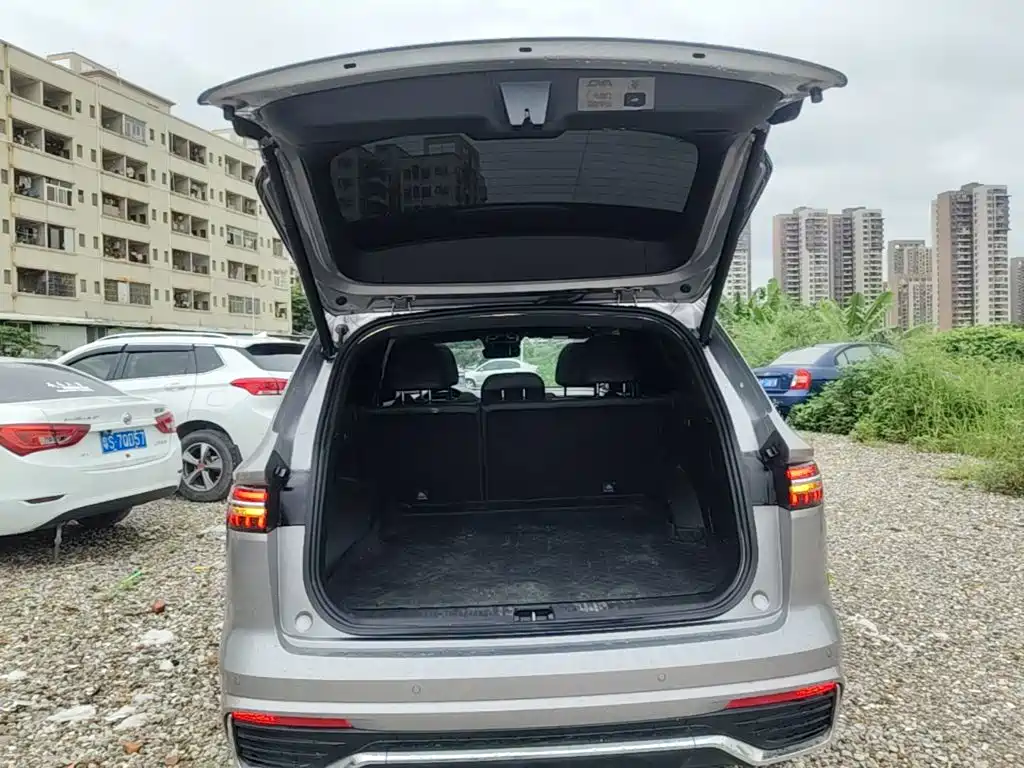 Geely Xingyue L — миниатюра 19