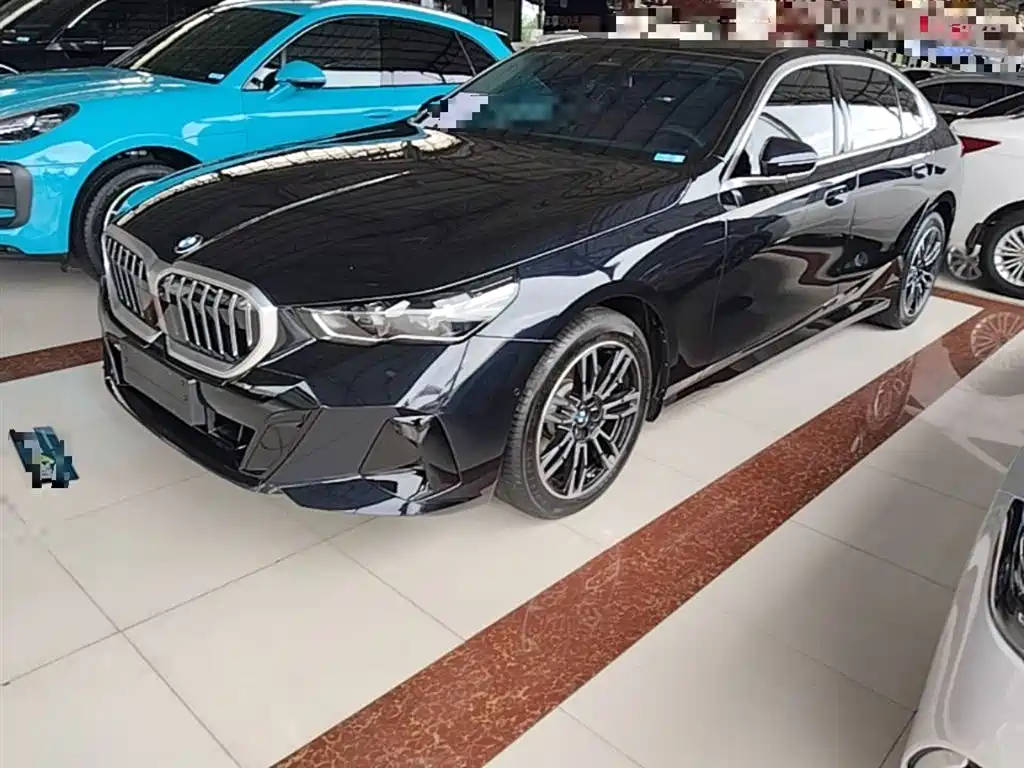 BMW 5 Series 2025