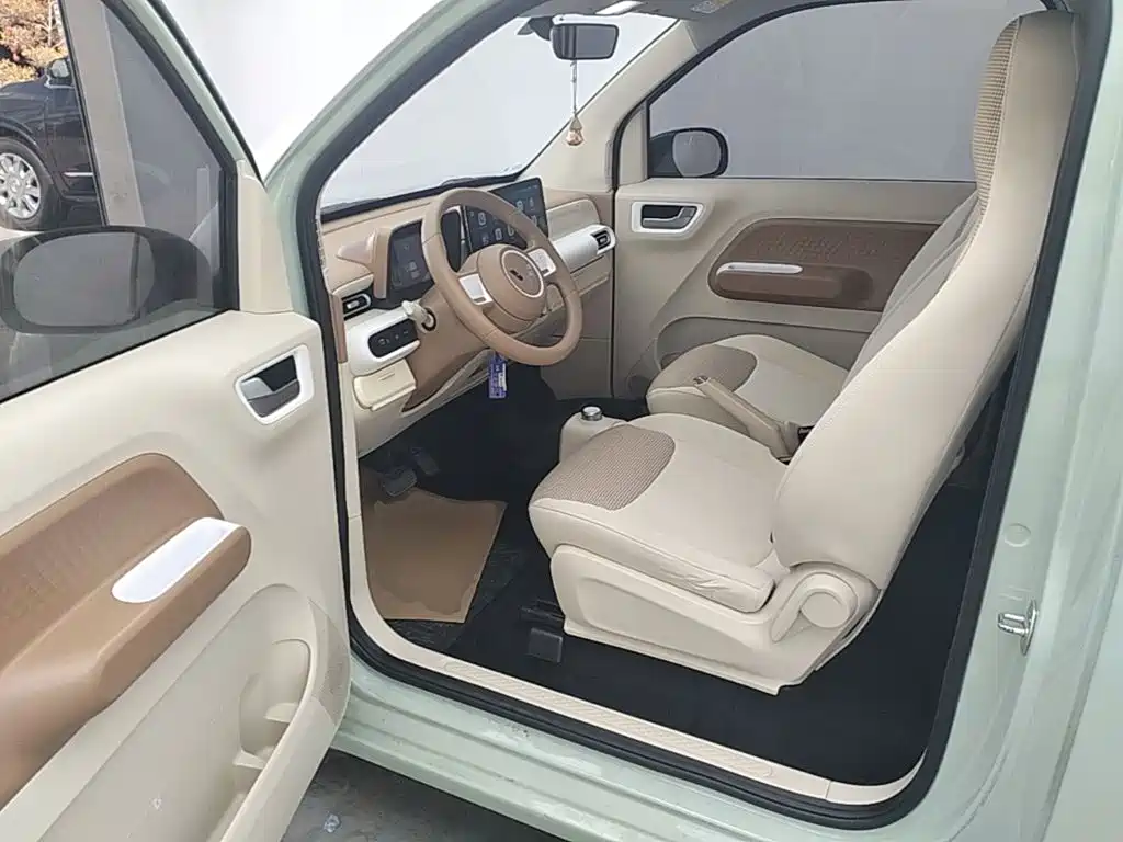 Wuling MINIEV — миниатюра 16