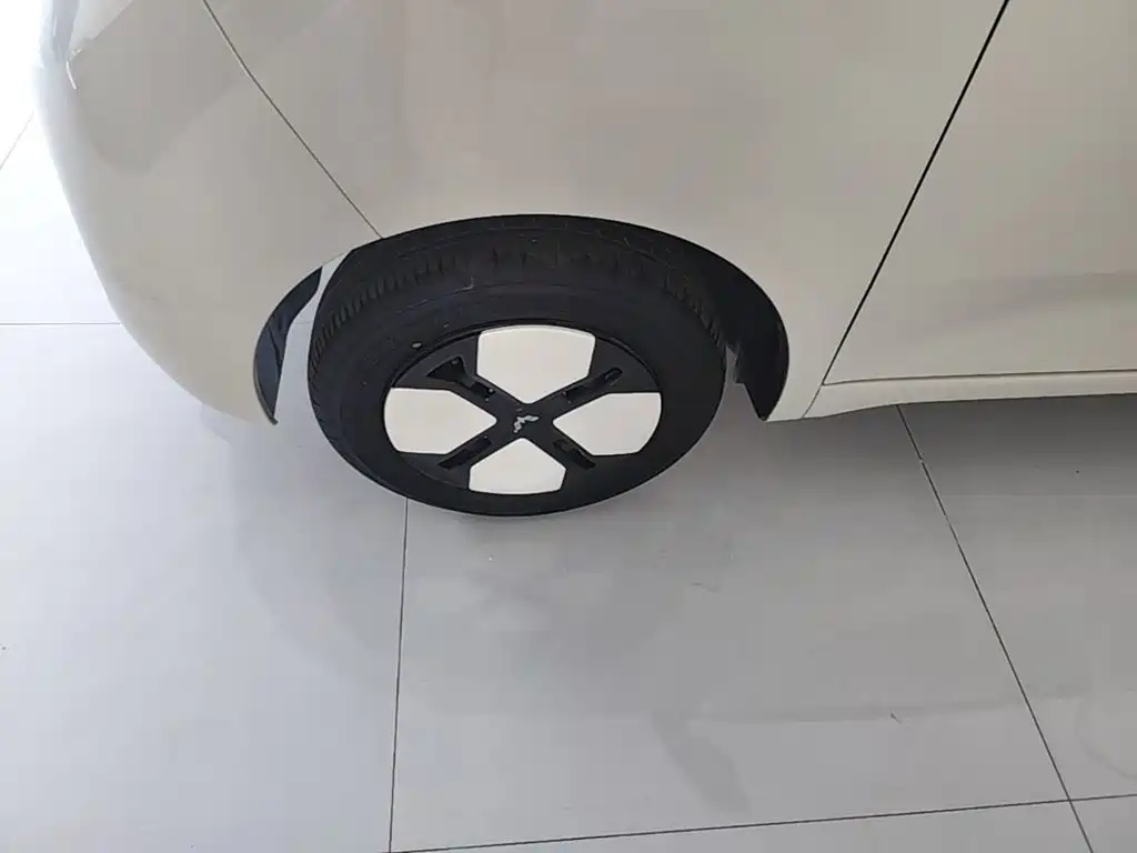 Wuling MINIEV — миниатюра 23