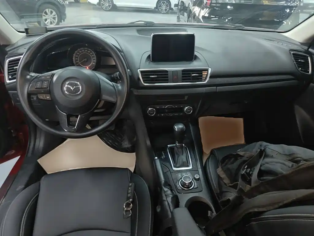 Mazda 3 Axela — миниатюра 10