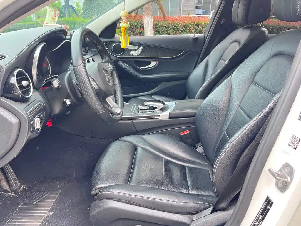 Mercedes-Benz C-Class — миниатюра 5