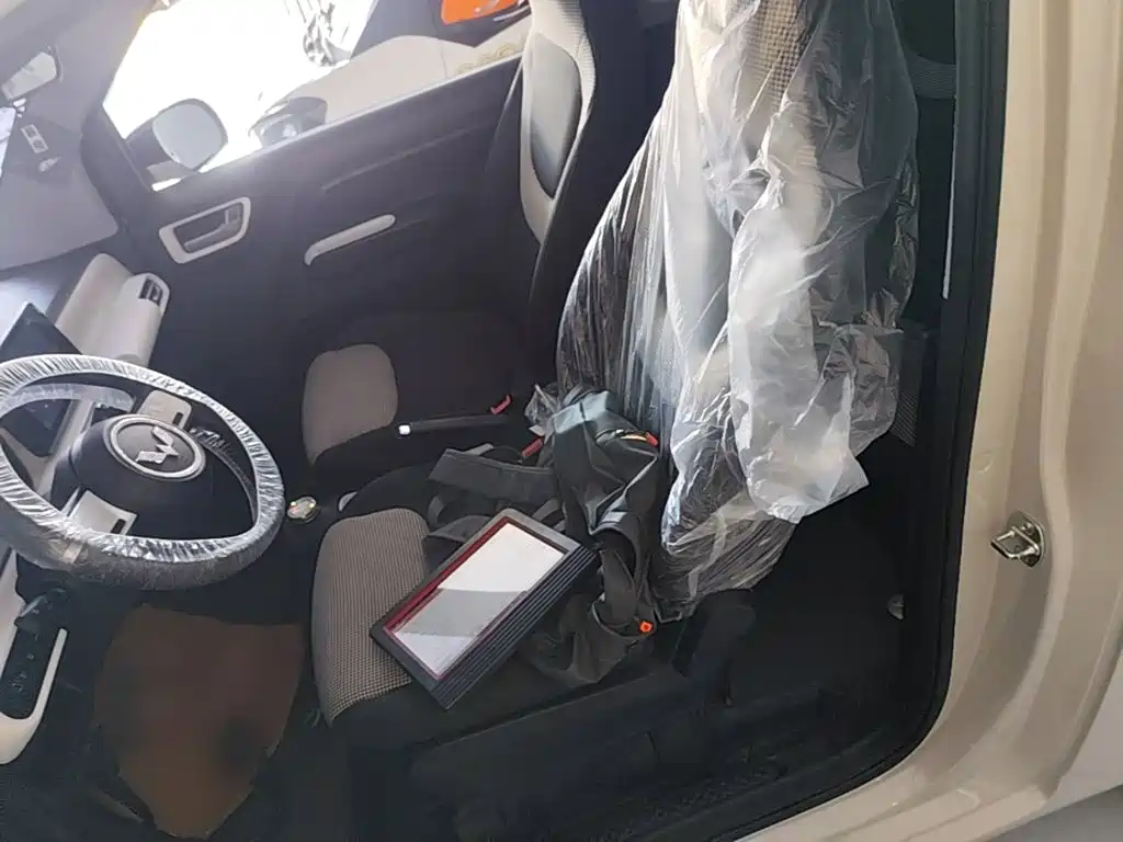 Wuling MINIEV — миниатюра 15