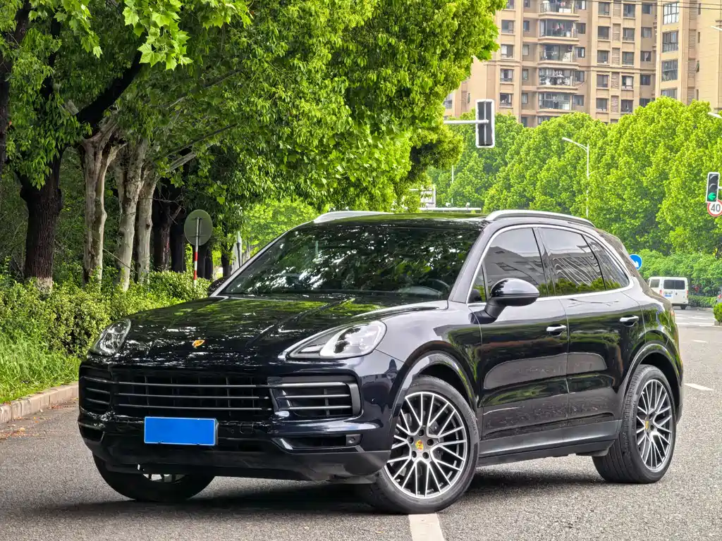 Porsche Cayenne 2021