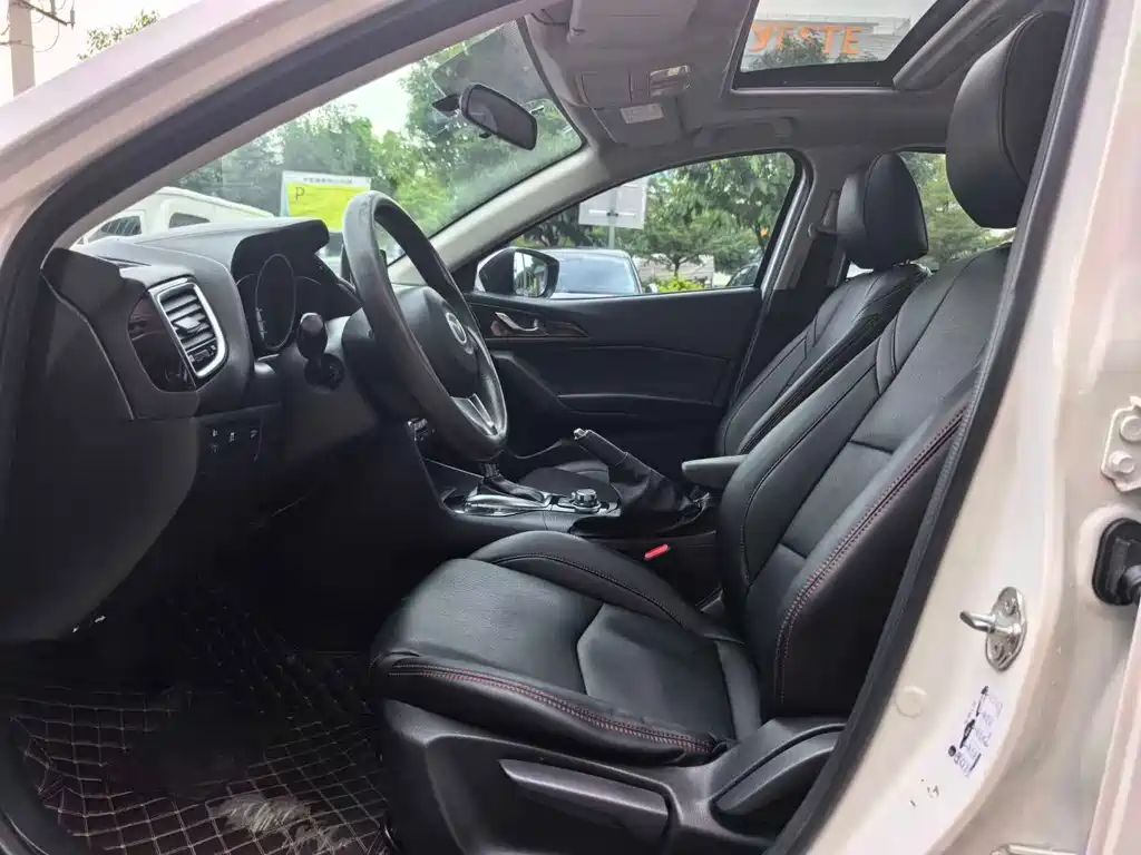 Mazda 3 Axela — миниатюра 8