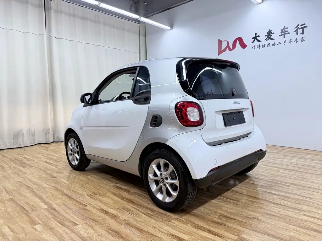 smart Smart Fortwo — миниатюра 6