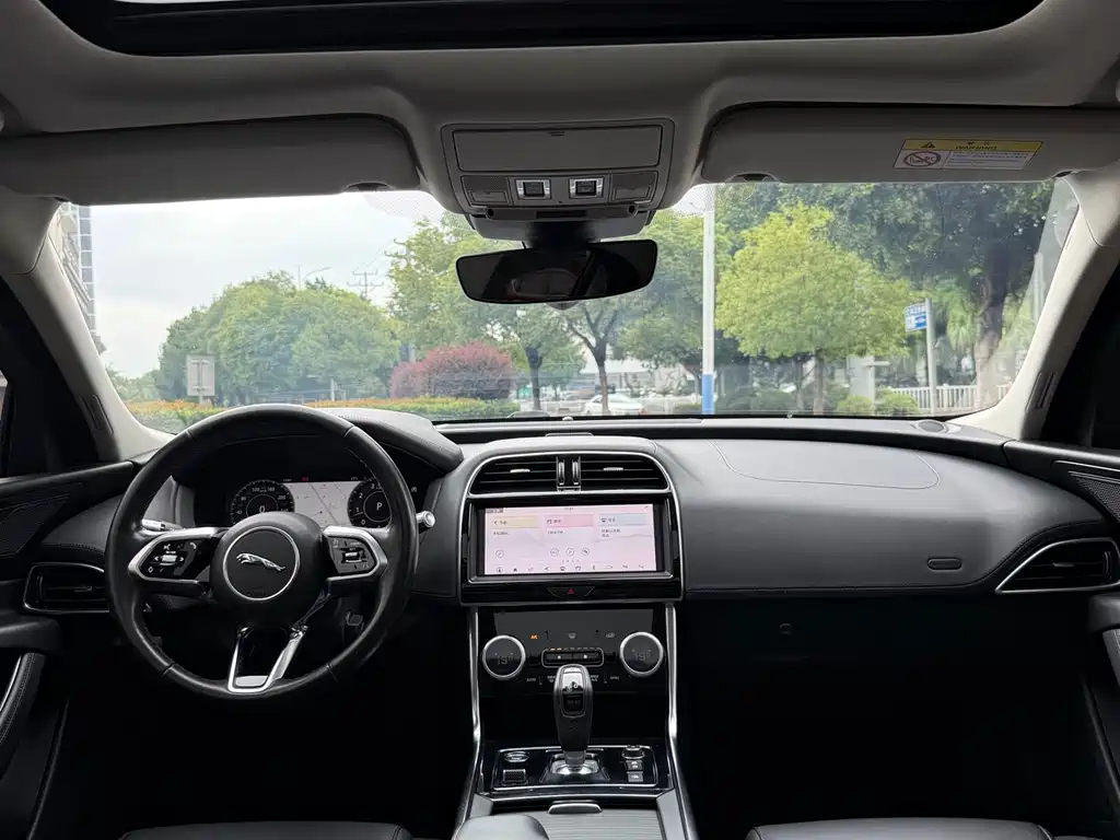 Jaguar XEL — миниатюра 15