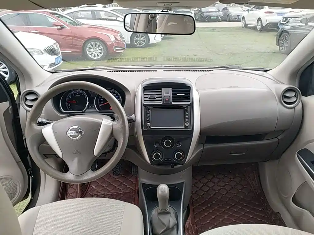 Nissan Sunny — миниатюра 10