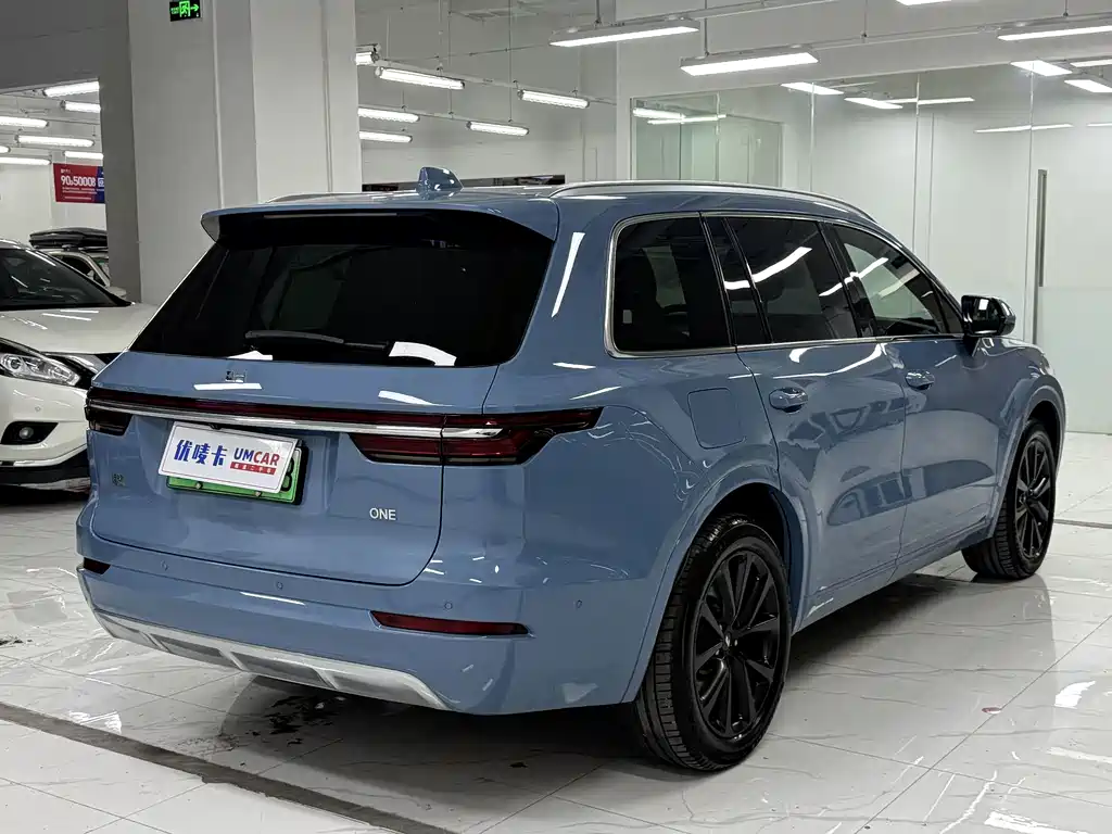Li Auto ONE 2021 6 мест