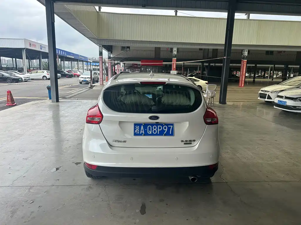 Ford Focus — миниатюра 5