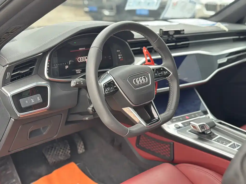 Audi A7L 2024 45 TFSI quattro S-line