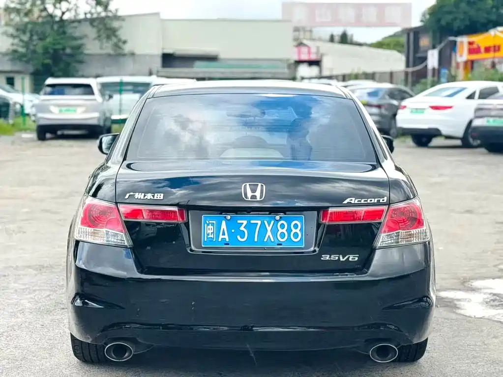 Honda Accord — миниатюра 8