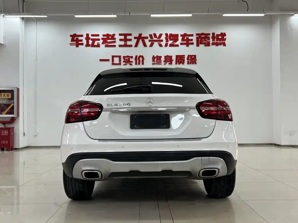 Mercedes-Benz GLA 2018 GLA 200 Fashion