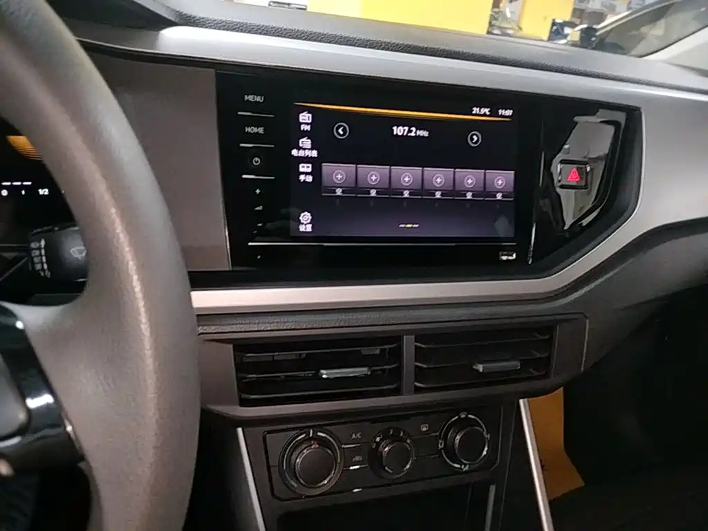 Volkswagen Polo — миниатюра 18
