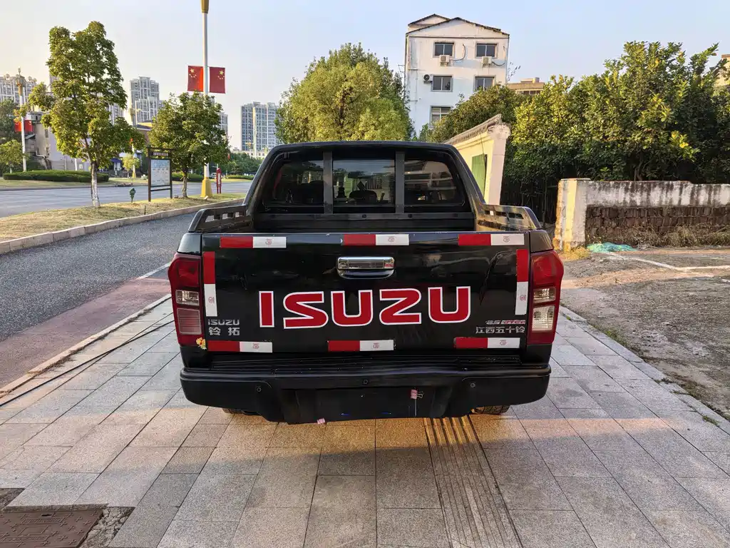 Isuzu Lingtuo — миниатюра 6