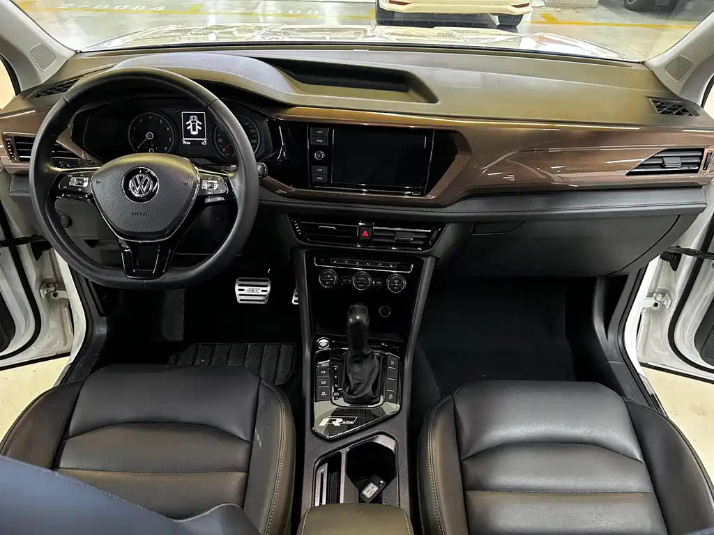 Volkswagen Tharu — миниатюра 6