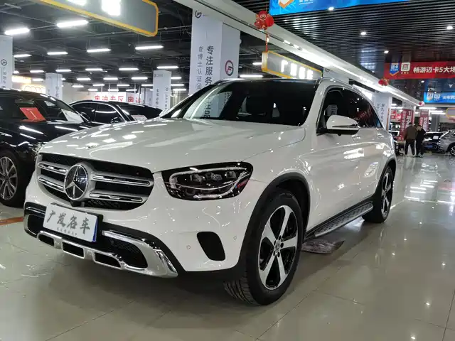 MERCEDES-BENZ GLC