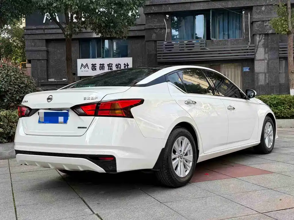 Nissan Teana — миниатюра 3