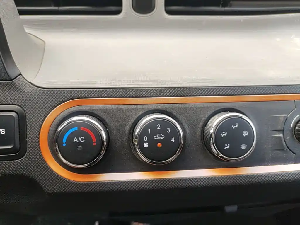Wuling MINIEV — миниатюра 13