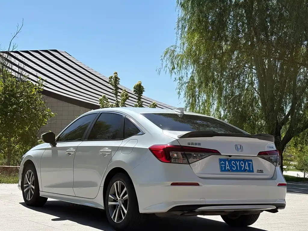 Honda Civic — миниатюра 7
