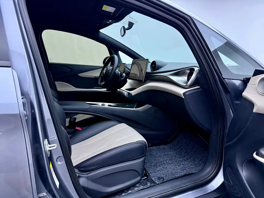 BYD Dolphin — миниатюра 8