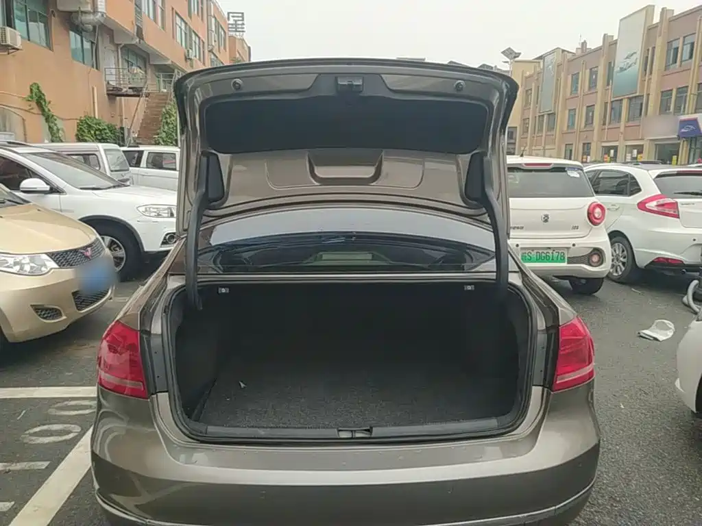 Volkswagen Passat — миниатюра 19