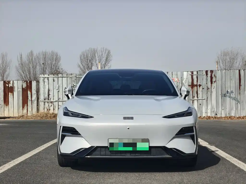 GEELY GALAXY GALAXY E8