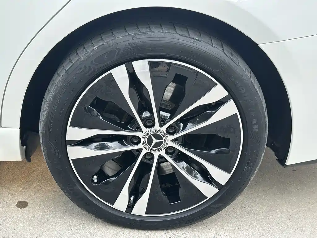Mercedes-Benz C-Class New Energy — миниатюра 12