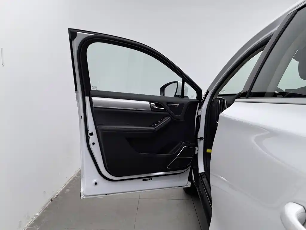 BYD Tang — миниатюра 8