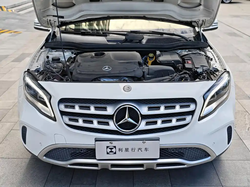Mercedes-Benz GLA — миниатюра 12