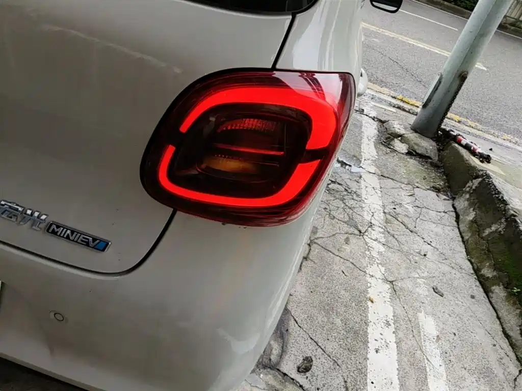 Wuling Mini EV MINIEV 2025