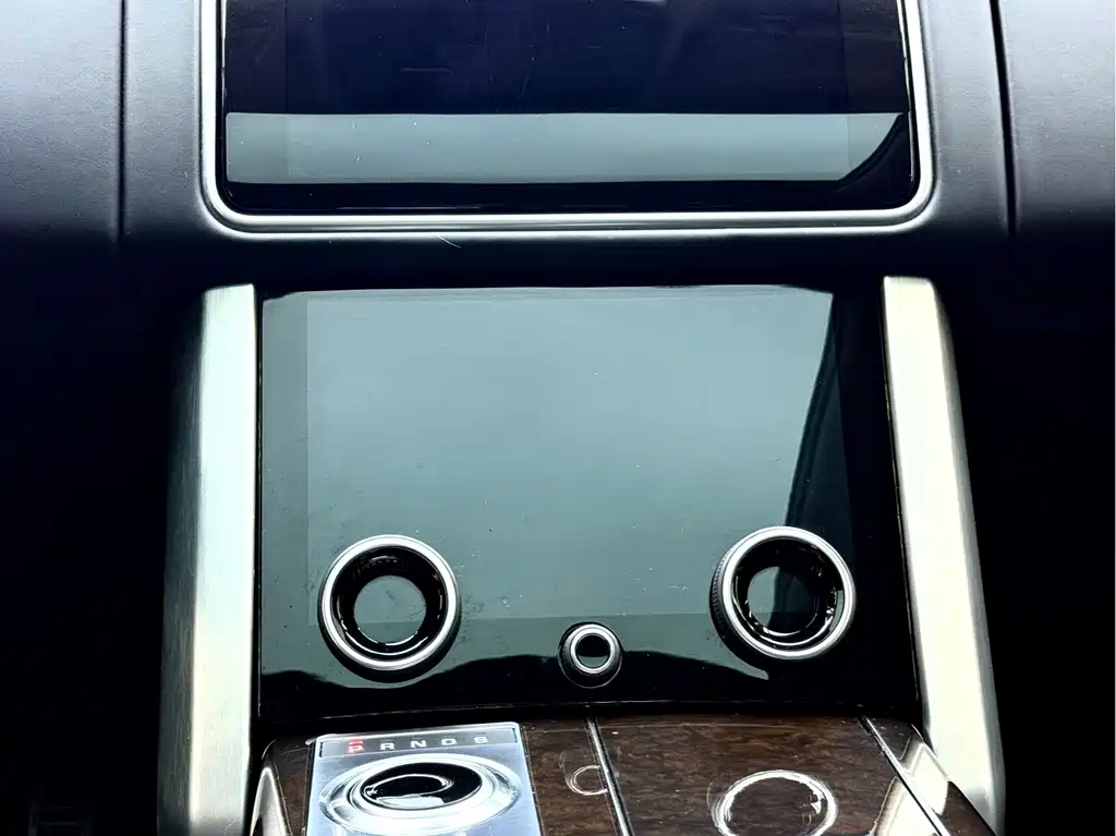 Land Rover Range Rover — миниатюра 14