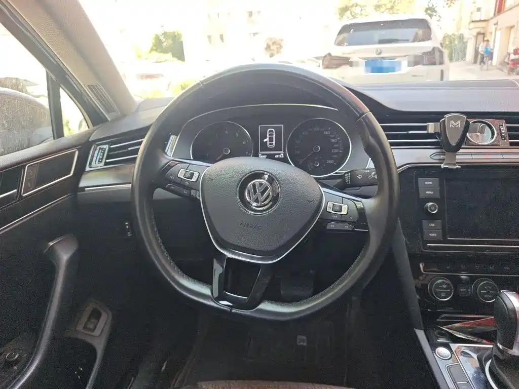 Volkswagen Magotan — миниатюра 3