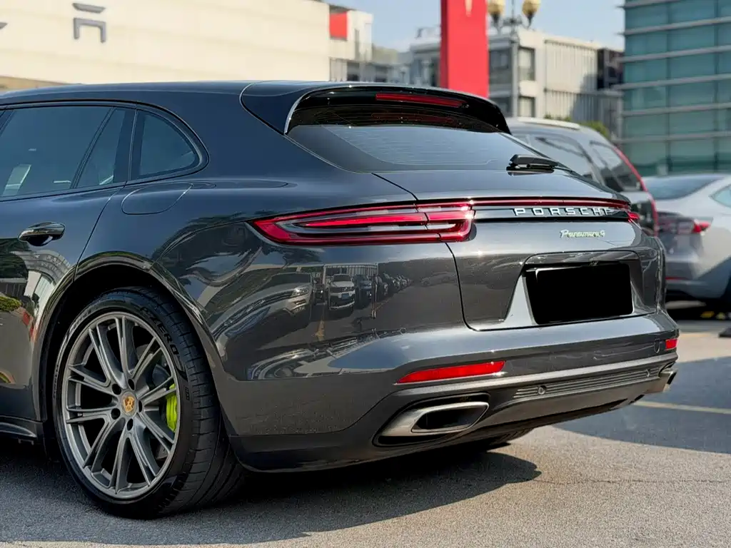 Porsche Panamera Hybrid — миниатюра 10