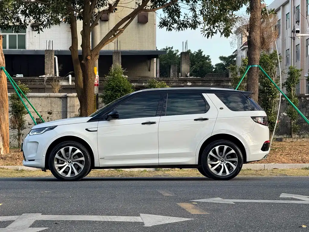 LAND ROVER DISCOVER SPORTS