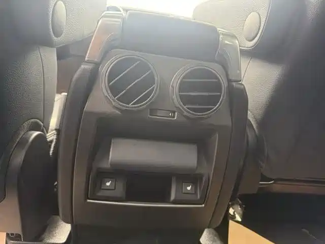 Land Rover Discovery — миниатюра 6