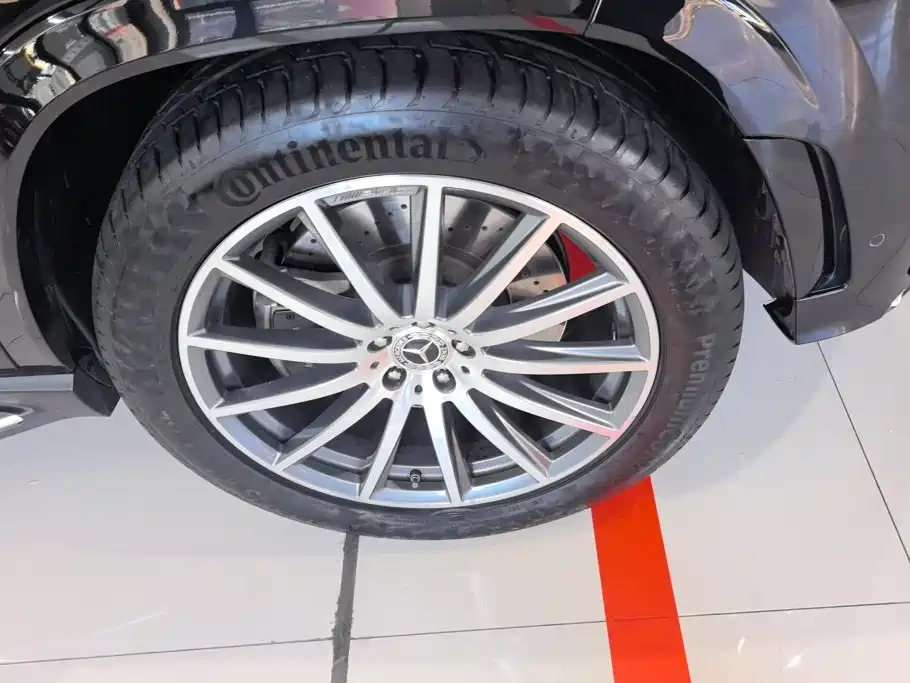 Mercedes-Benz GLS — миниатюра 6